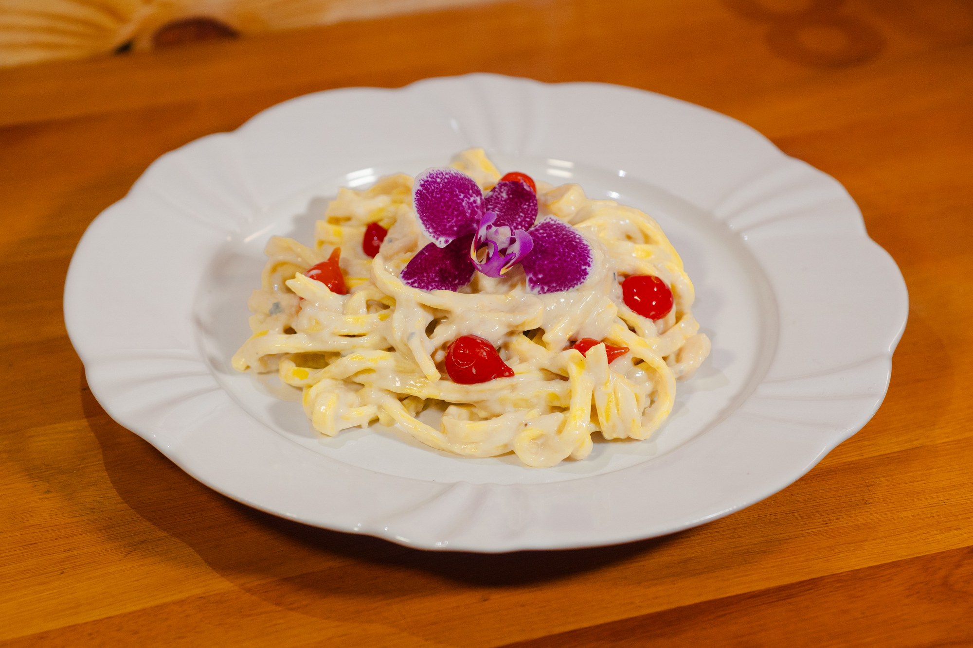 Macarrão no Grano Padano ao molho fonduta de queijo — Peruzzo Massas Artesanais